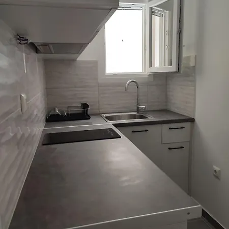By The Oceam Luxury Apartment Piraeus