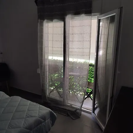 By The Oceam Luxury Apartment